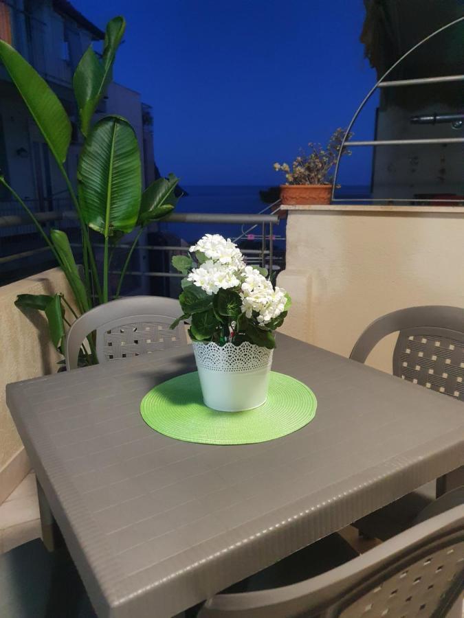 Casa vacanze Aci Trezza Aci Castello Esterno foto